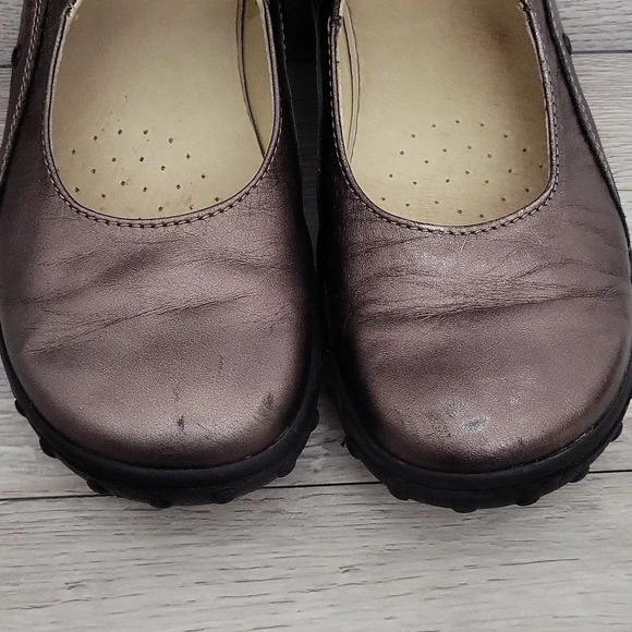 🛍Primigi Metallic Bronze Mary Jane Velcro Comfort Flats‎ Size 39 - Picture 9 of 9